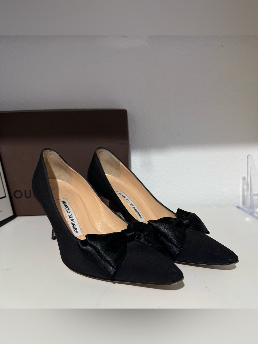 Manolo Blahnik Black Satin Bow Pointed Pumps